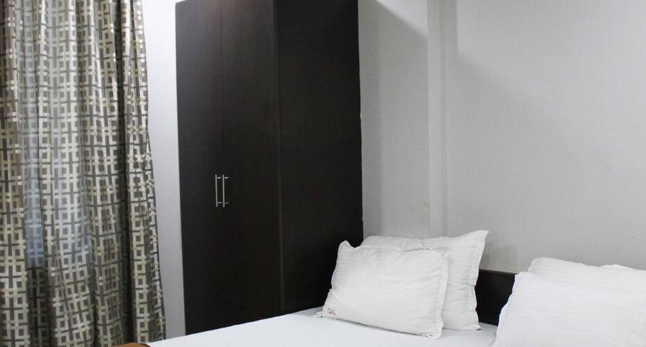 White House Service Apartment 2, Vadodara 2